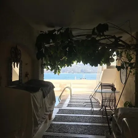 Castle81homes Blue - Sea View House Apartmán