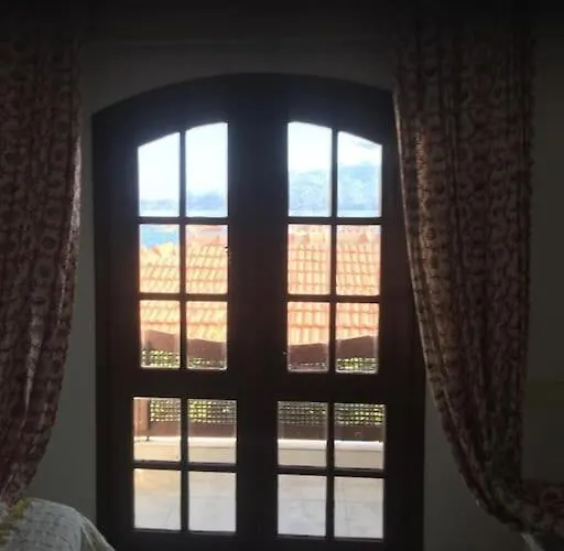 Castle81homes Blue - Sea View House